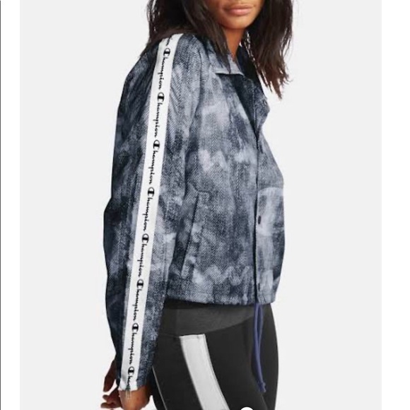 🔥Champion Cropped Coaches Jacket.🔥 - Picture 5 of 8